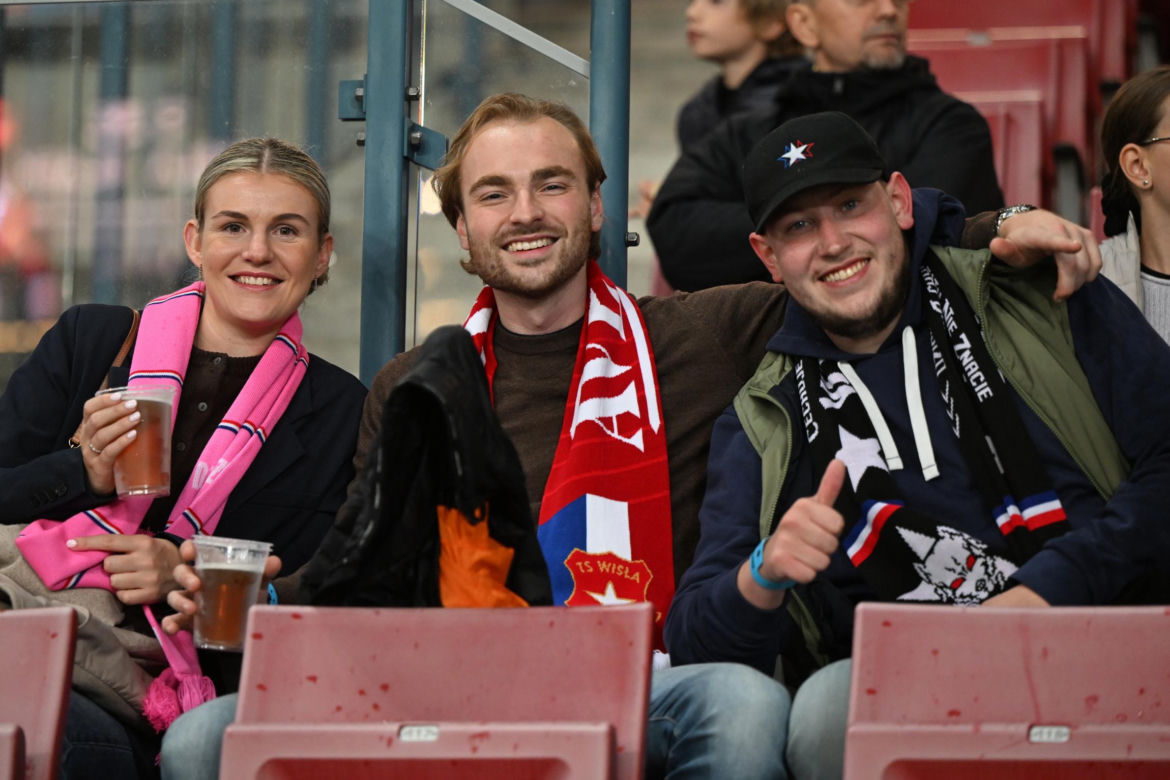 Wisła Kraków - Jagiellonia Białystok; Zdjęcia kibiców i zawodników z meczu 8. kolejki PKO BP Ekstraklasy