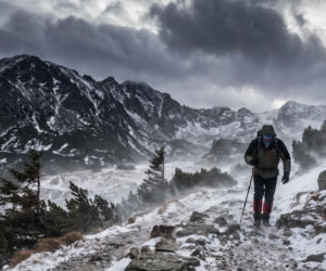 Potężny halny uderza w Tatry. TPN wydał pilny apel do turystów