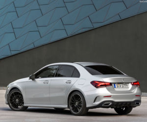 Mercedes-Benz Klasy A sedan
