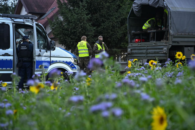„Nie podchodzić, tylko powiadomić służby”. Tajemniczy obiekt i pilny apel policji