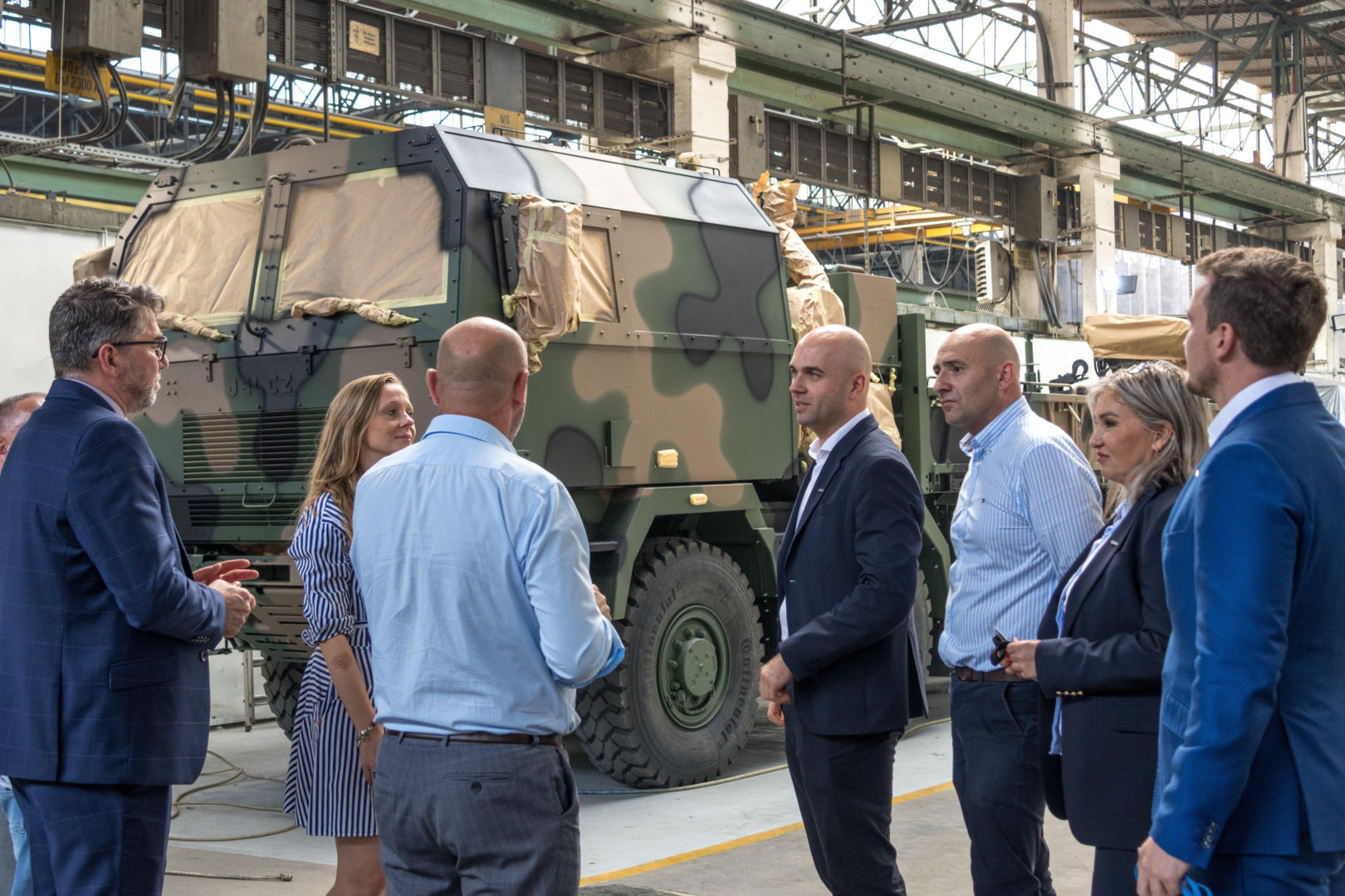 Jelcz bije rekordy produkcji. Nowe inwestycje i kluczowa rola w modernizacji armii