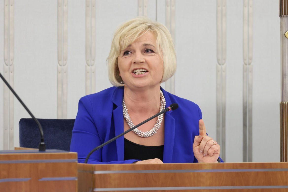 Lidia Staroń maglowana w Senacie