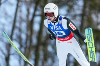 Kosmiczny konkurs w Engelbergu! Domen Prevc znów najlepszy, pech Tomasiaka [WYNIKI 20.12.2025]