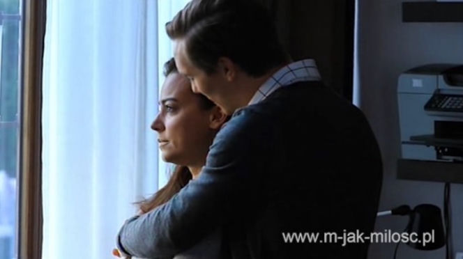 M jak miłość. Olek Chodakowski (Maurycy Popiel), Magda (Anna Mucha)