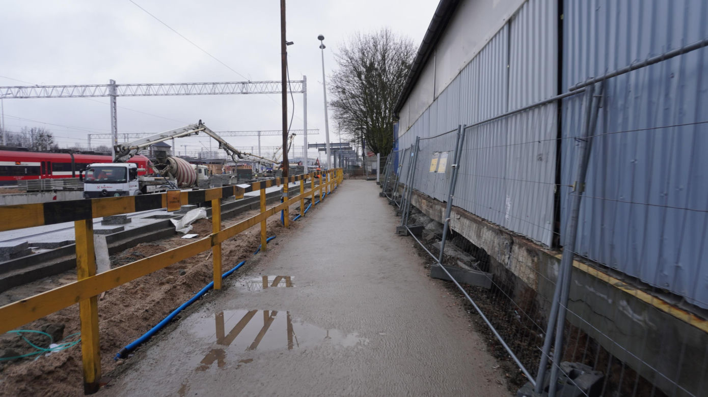 Postępują prace nad konstrukcją budynku Dworca Głównego w Olsztynie. Perony niemal na ukończeniu [ZDJĘCIA]