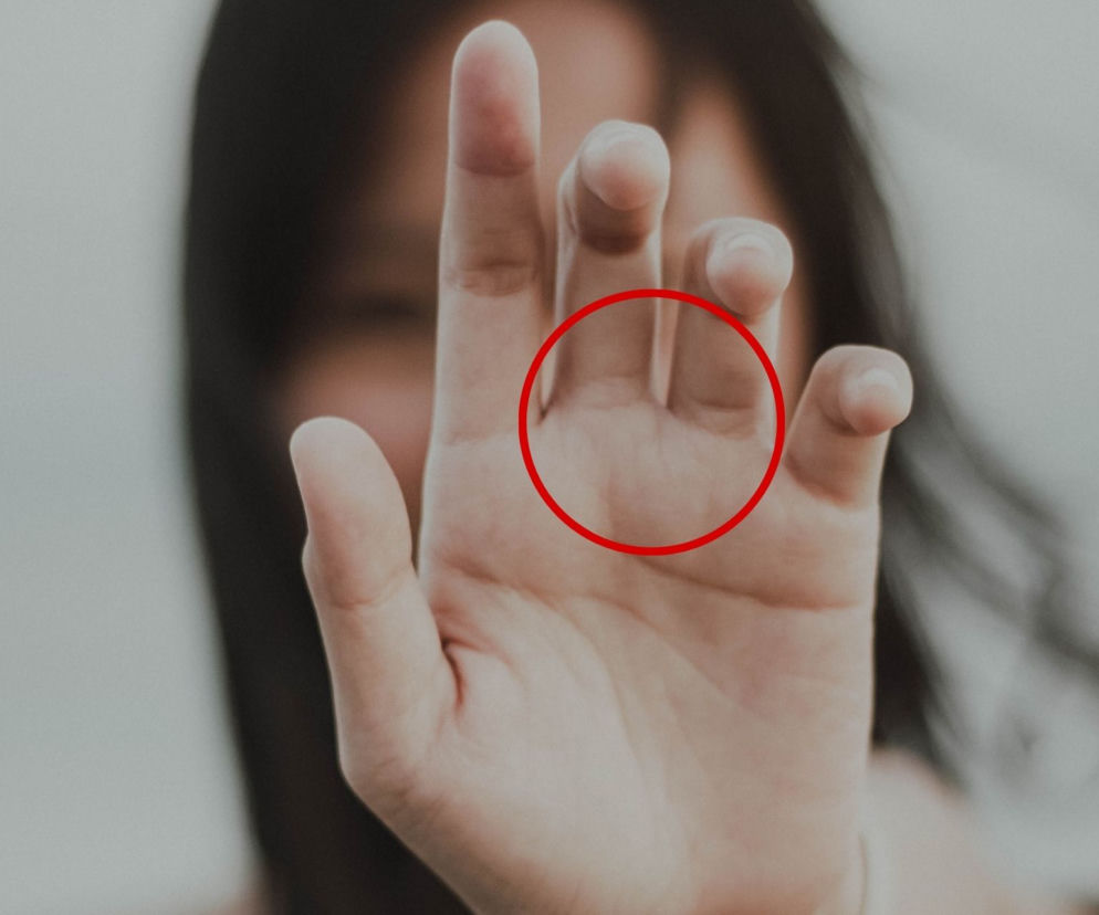 Tylko nieliczni mają TAKĄ LINIĘ na dłoni. Co oznacza pierścień Wenus? 