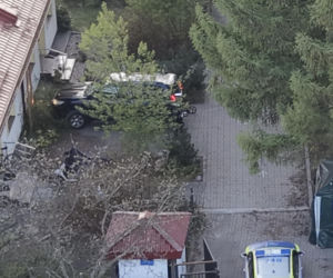 Ojciec przejechał po swojej 6-letniej córce autem. Dziecko nie żyje