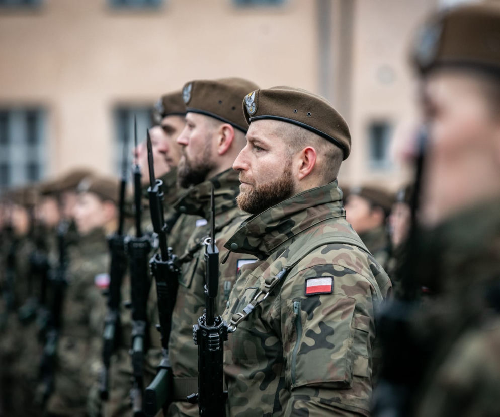 W Braniewie prawie 170 ochotników żołnierzy Wojsk Obrony Terytorialnej złożyło pierwszą w tym roku przysięgę wojskową. 