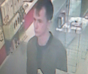 Oni są poszukiwani przez łódzką policję. Rozpoznajecie którąś z tych osób? 