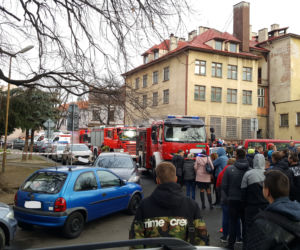 Ewakuacja w centrum miasta! Sześć osób zostało poszkodowanych