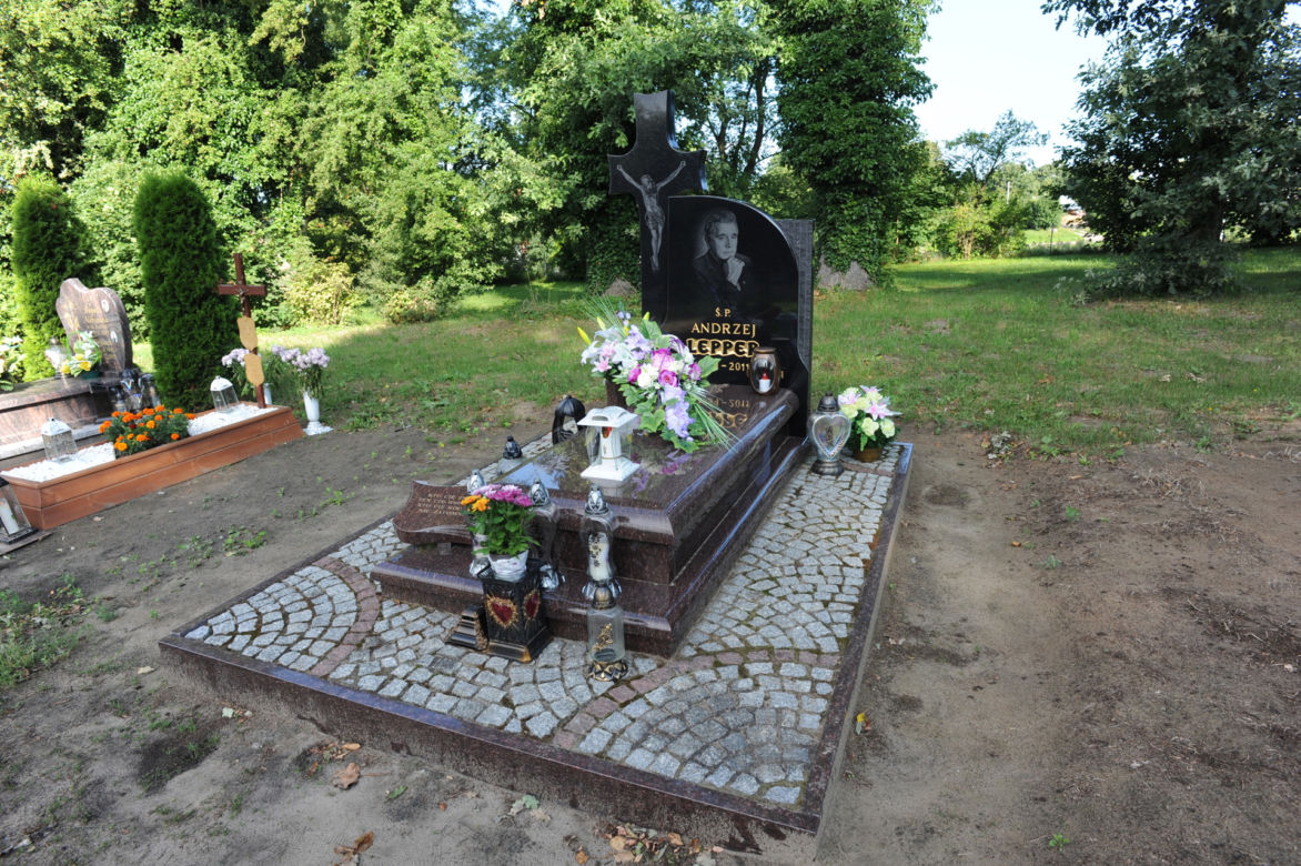 Grób Andrzeja Leppera