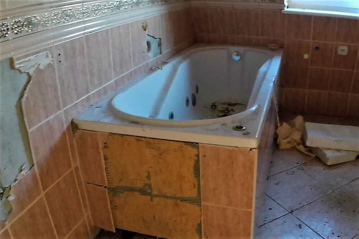 Wysiedlone domy na Krzekowie. W ich miejscu powstanie nowa ulica