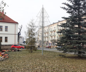 Ozdoby świąteczne miejskiej architektury w Iławie 2020 - zdjęcia dzienne