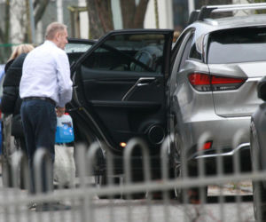 Premier Donald Tusk ruszył na pomoc żonie