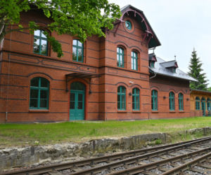 Dawna stacja kolejowa w Leśnej