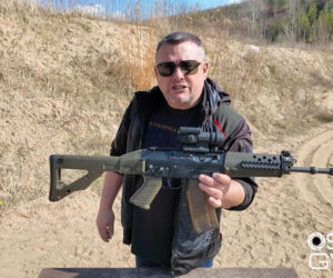 Karabin SIG 553 - niezawodność Kałasznikowa w szwajcarskim wydaniu