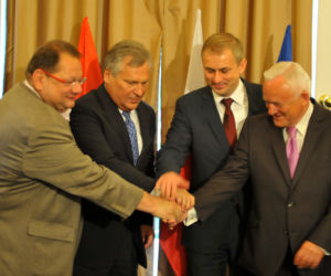 Aleksander Kwaśniewski najpierw doradzał SLD, a potem musiał się napić