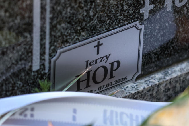 Tajemnicza śmierć i pogrzeb w sekrecie. Znany prokurator Jerzy Hop i jego syn nie żyją. Ostatnie pożegnanie