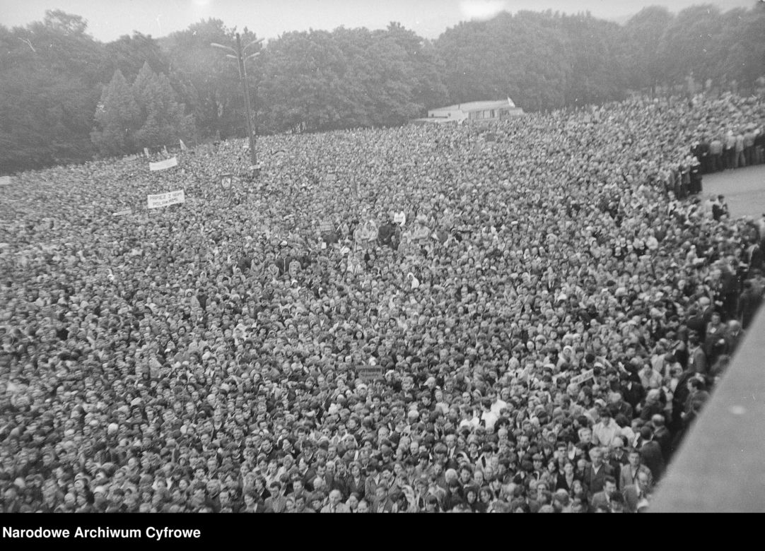 QUIZ PRL. Polska w latach 80. Solidarność, muzyka i życie codzienne. 15/15 tylko dla mistrzów! 