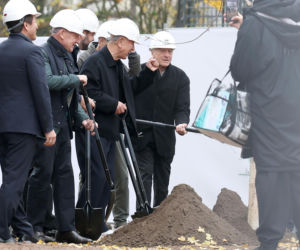 De Niro buduje w Krakowie hotel a mieszkańcy protestują