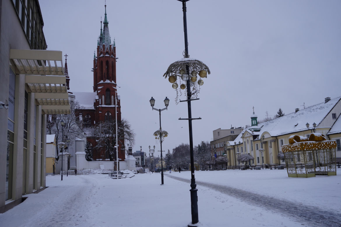 Białystok pod śniegiem. Tak prezentuje się zasypana stolica Podlasia