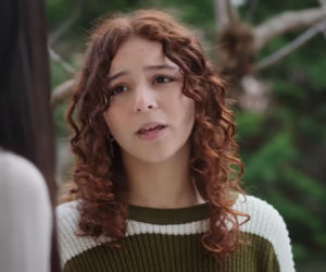 Panna młoda, odcinek 41: Beyza odkrywa, że Aysu została wyrzucona ze szkoły