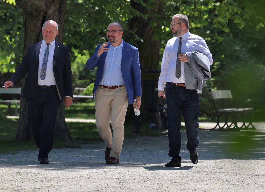 Posłowie PiS poszli na lody