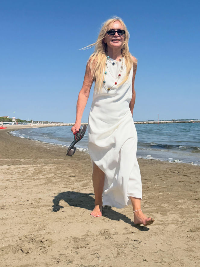 Monika Olejnik podbiła Wenecję. W drogich perłach wybrała się na słynny festiwal