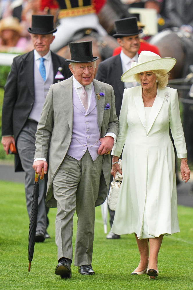 Książę Harry i jego żona Meghan wracają do Wielkiej Brytanii