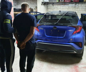 Rozgrabił toyotę na części. Złapali go na gorącym uczynku