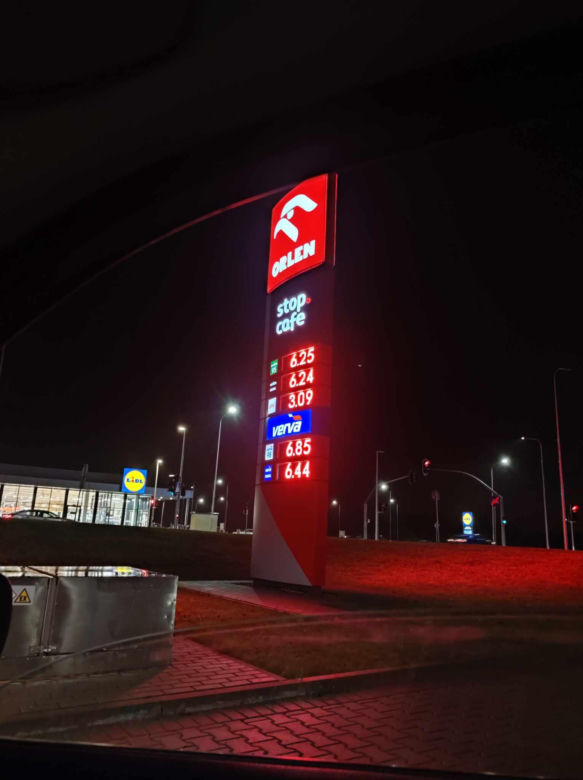 Ceny paliw na Pomorzu wzrosły. Sprawdźcie, za ile zatankujecie na popularnych stacjach