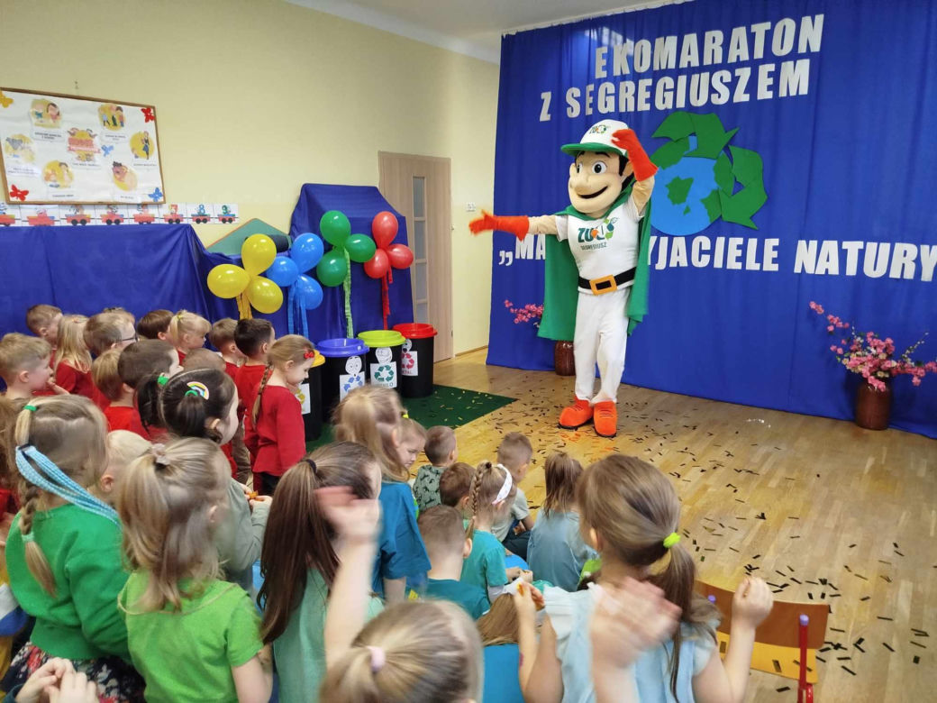 Program jest częścią projektu „EKOmaraton Siedlce z Segregiuszem” promującego edukację ekologiczną wśród najmłodszych poprzez zabawę