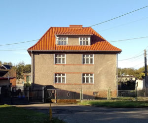 To jedno z najpiękniejszych miast na Śląsku. Produkowano w nim części do samolotów, a w PRL-u było wsią