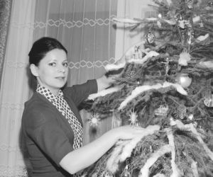 Tak ubierano choinki w PRL-u. Te archiwalne zdjęcia to prawdziwe perełki!