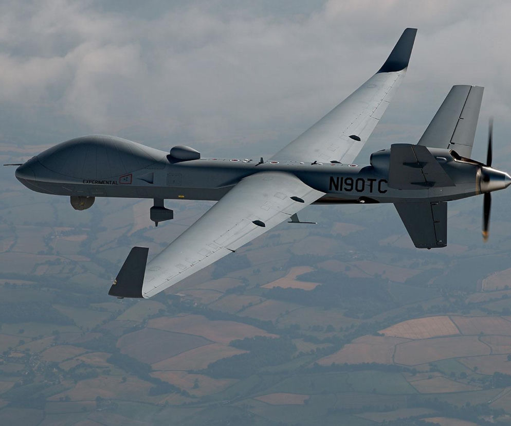 Dron uderzył w pociąg jadący do Warszawy. Zniszczona lokomotywa