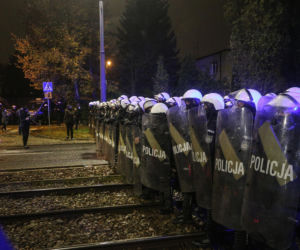 Nocne protesty pod domem Jarosława Kaczyńskiego