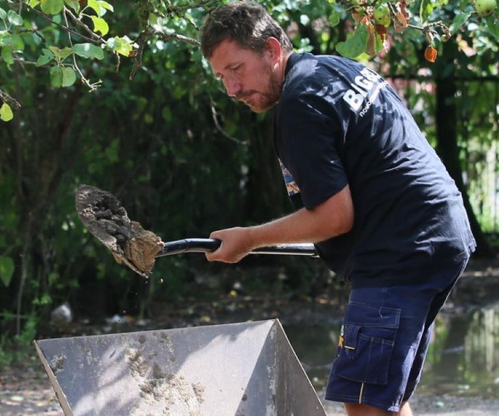 Andrzej z Plutycz rozpoczął wielki remont domu. Zmiany zaskoczą fanów
