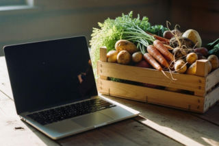 Sprzedaż własnych produktów w internecie. Te przepisy mogą zadecydować o zysku