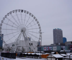 Jarmark Warszawski na placu Defilad na kilka dni przed startem imprezy