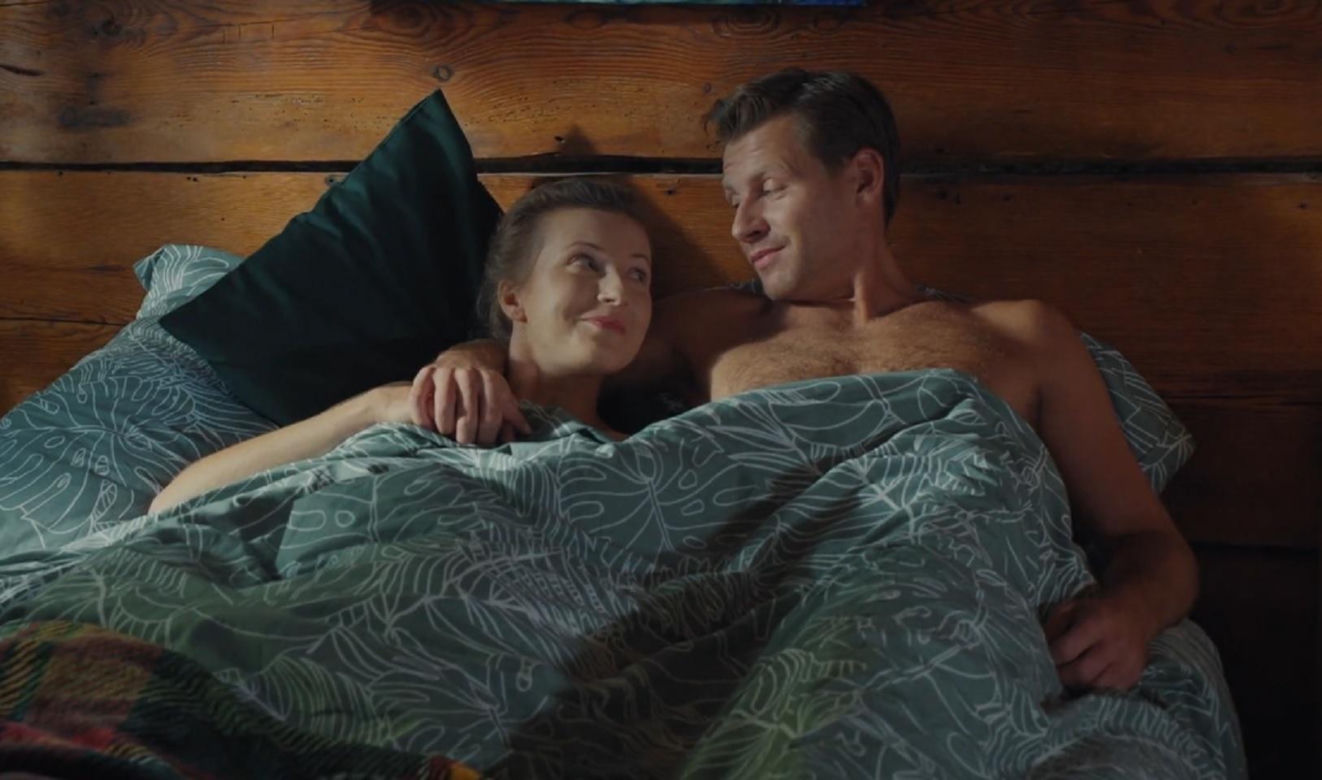 M jak miłość odc. 1910. Natalka (Dominika Suchecka), Adam Karski (Patryk Szwichtenberg)