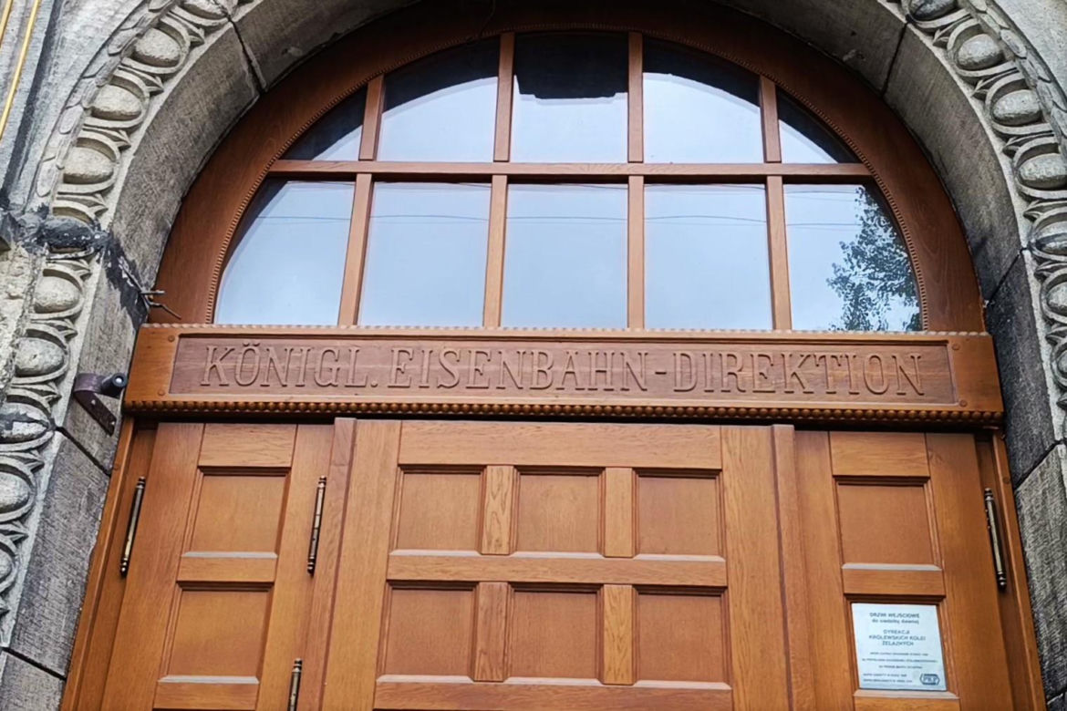 Historyczny napis odzyskał dawny blask