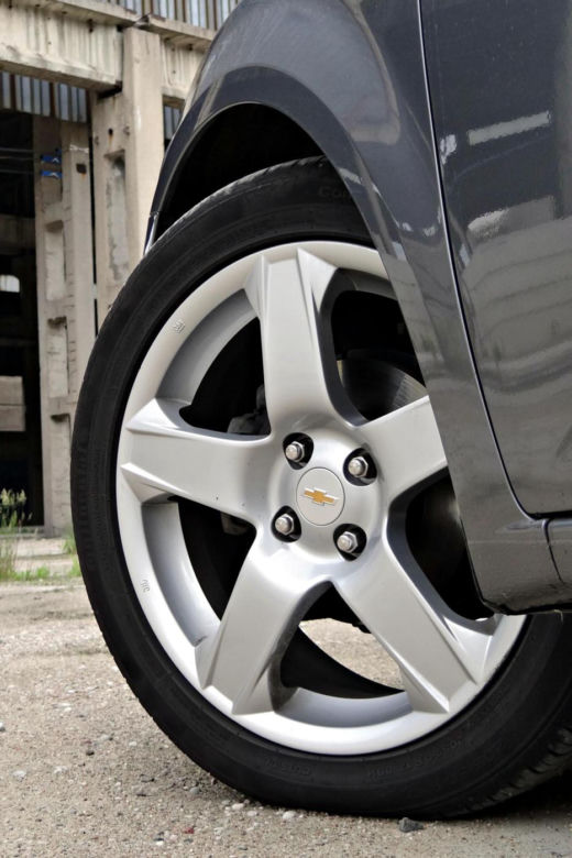 Chevrolet Aveo 5d 2013