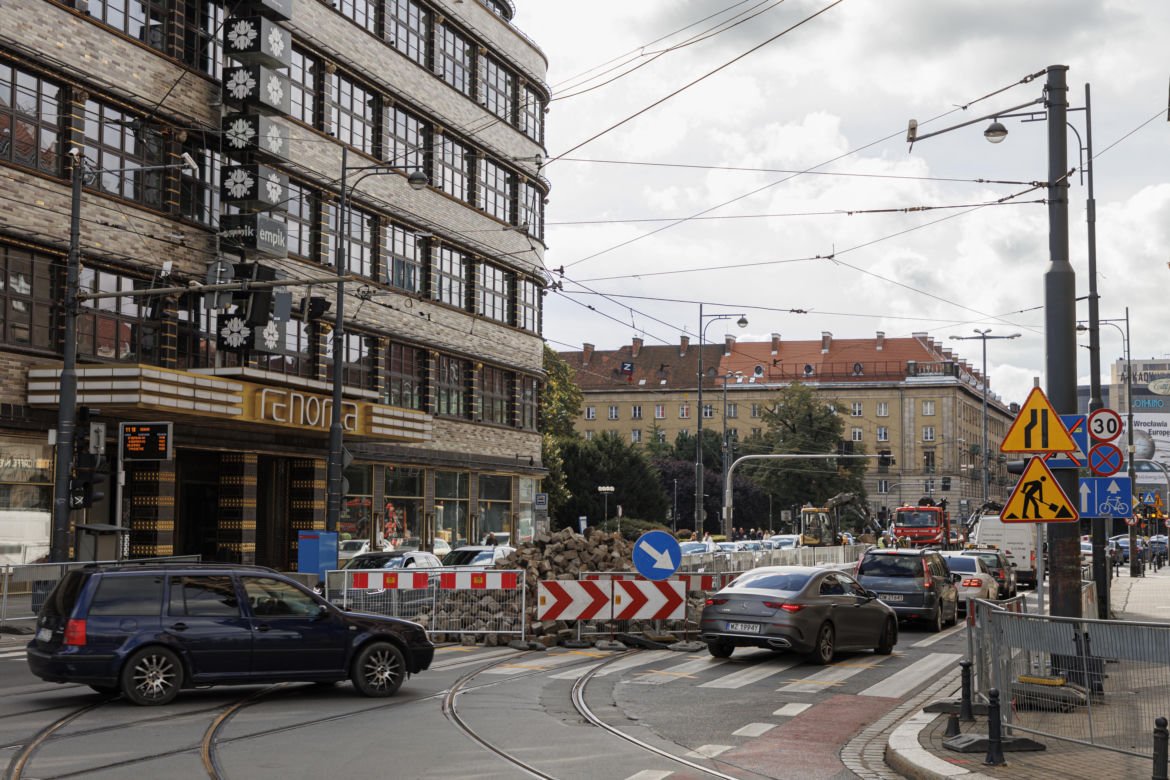 Duże utrudnienia dla kierowców, pasażerów MPK, rowerzystów i pieszych  