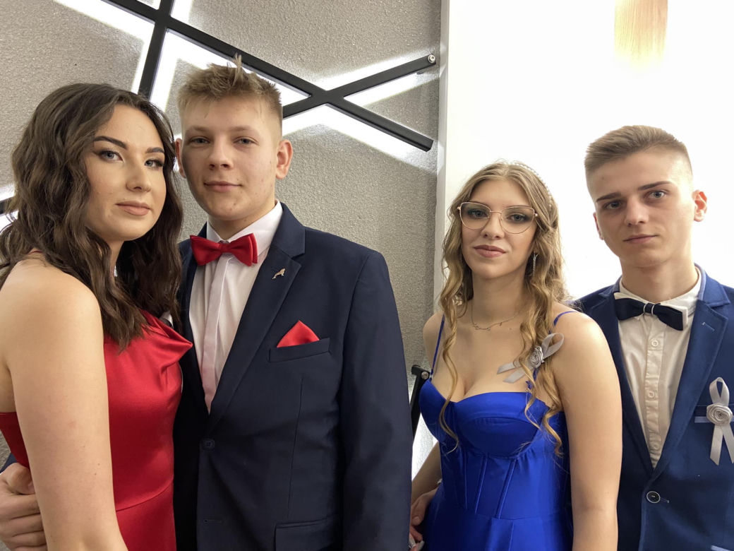 Bal studniówkowy 2024 II Liceum Ogólnokształcącego w Starachowicach