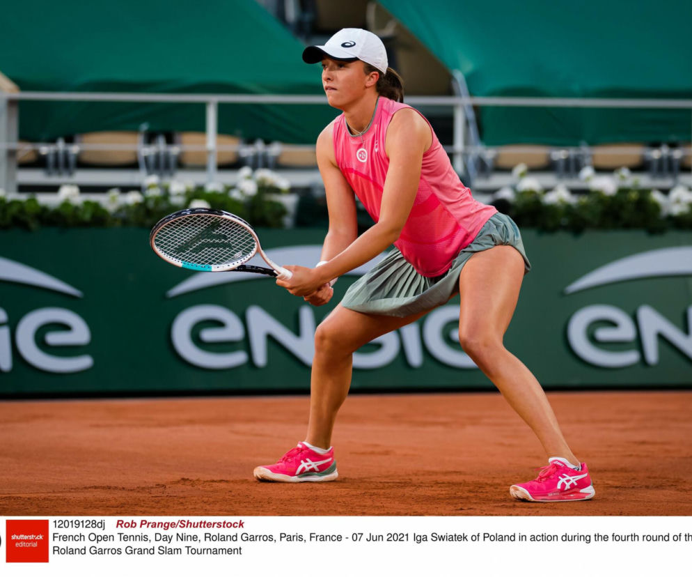 Iga Świątek ODPADŁA z Roland Garros 2021. Polka przegrała w dwóch setach z Marią Sakkari z Grecji