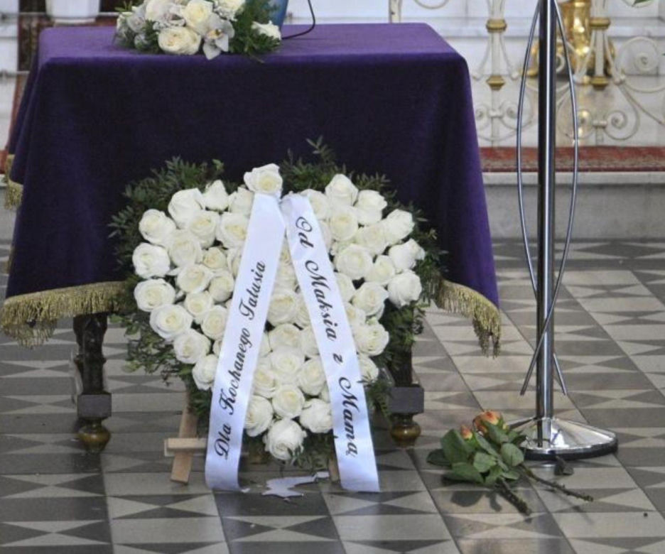 Syn DJ'a Hazela pożegnał tatę pięknymi słowami. Taki napis pojawił się na wieńcu