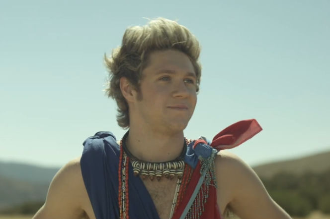 Niall Horan w teledysku do Steal My Girl