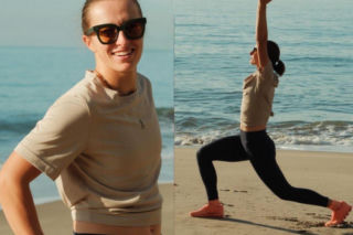 Iga Świątek wyskoczyła nad ocean i szalała na plaży! Perfekcyjny poranek [ZDJĘCIA]