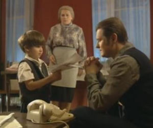 ANNA GERMAN odc. 10. Zbigniew Tucholski junior (Igor Walewski-Sobchuk), Zbigniew Tucholski (Szymon Sędrowski), Irma Martens-Berner (Maria Poroszyna)