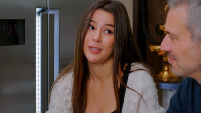 Miłość i nadzieja, odcinek 351. Zeynep, Bulent